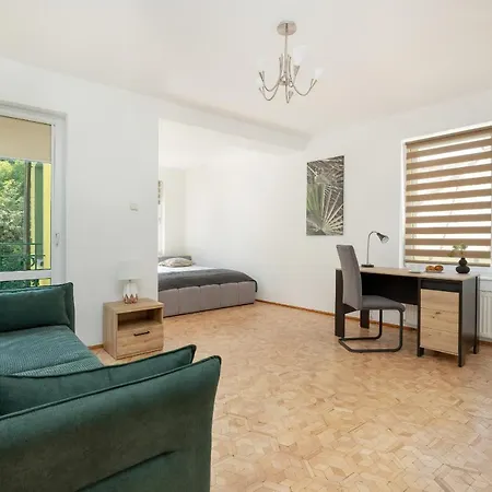 Bright & Spacious Family In With Parking And 3 Balconies By Renters Apartamento *