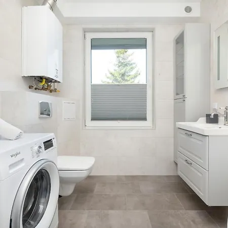 Apartamento Bright & Spacious Family In With Parking And 3 Balconies By Renters *