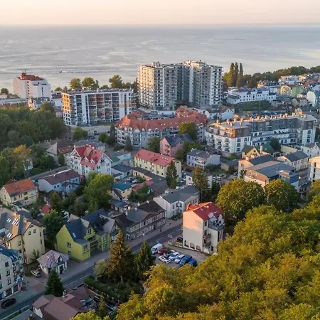 Apartamento Bright & Spacious Family In With Parking And 3 Balconies By Renters