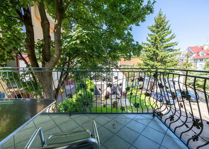 Bright & Spacious Family In With Parking And 3 Balconies By Renters アパート *