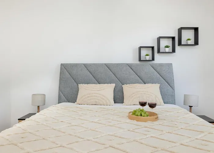 アパート Bright & Spacious Family In With Parking And 3 Balconies By Renters *